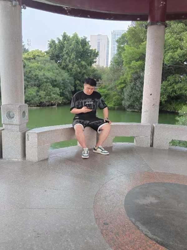 不善挽留的第二张照片--永安相亲网